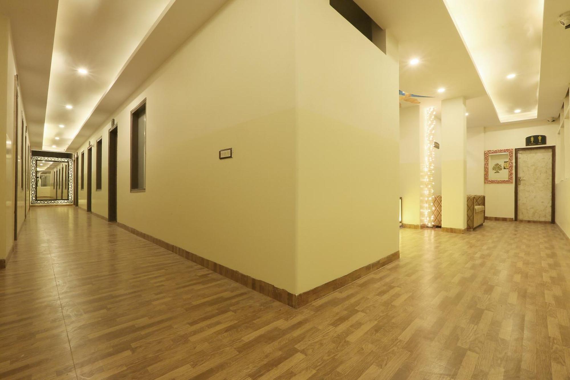 Plazzo Prime Plaza At Delhi Airport Bed & Breakfast New Delhi Ngoại thất bức ảnh
