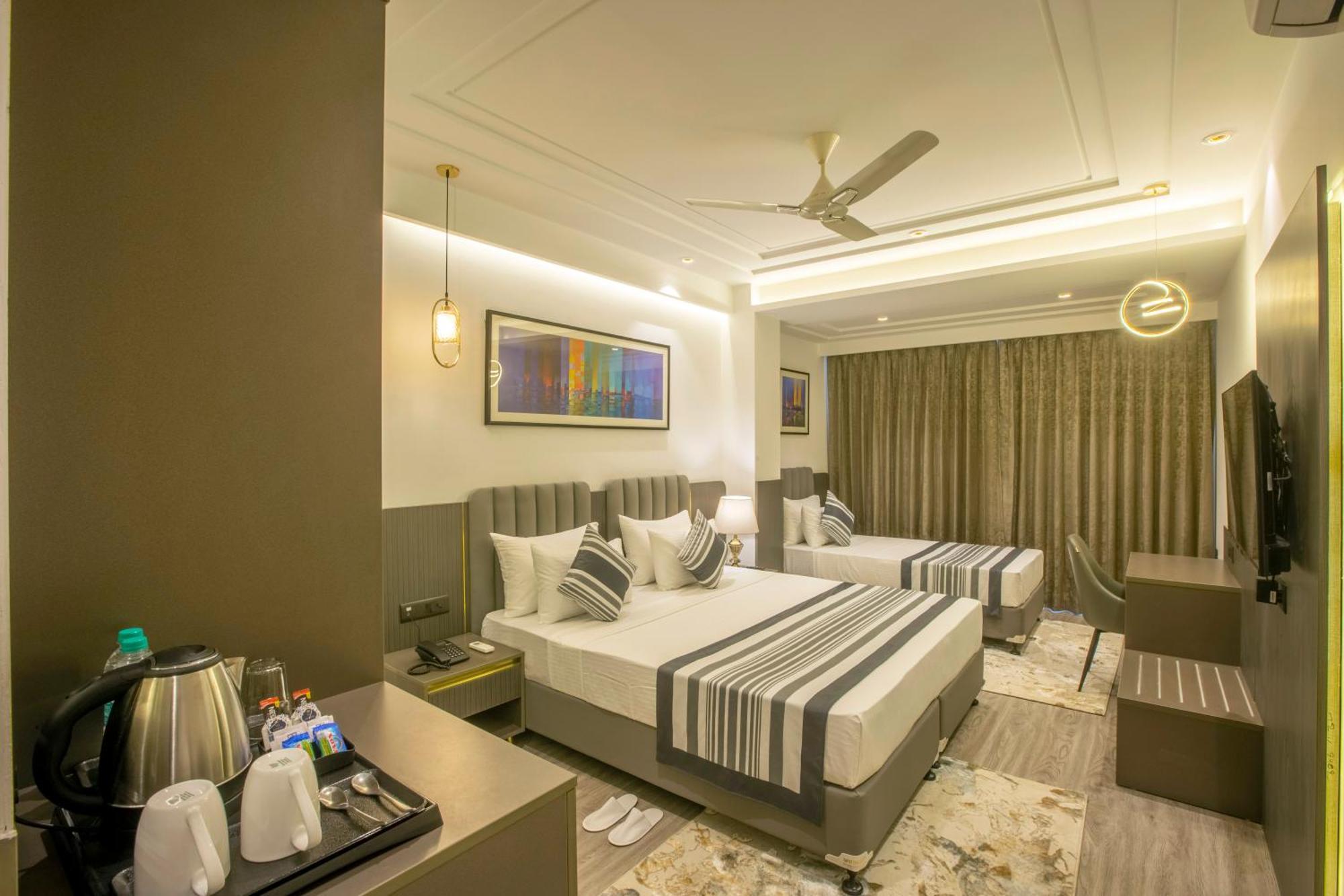 Plazzo Prime Plaza At Delhi Airport Bed & Breakfast New Delhi Ngoại thất bức ảnh