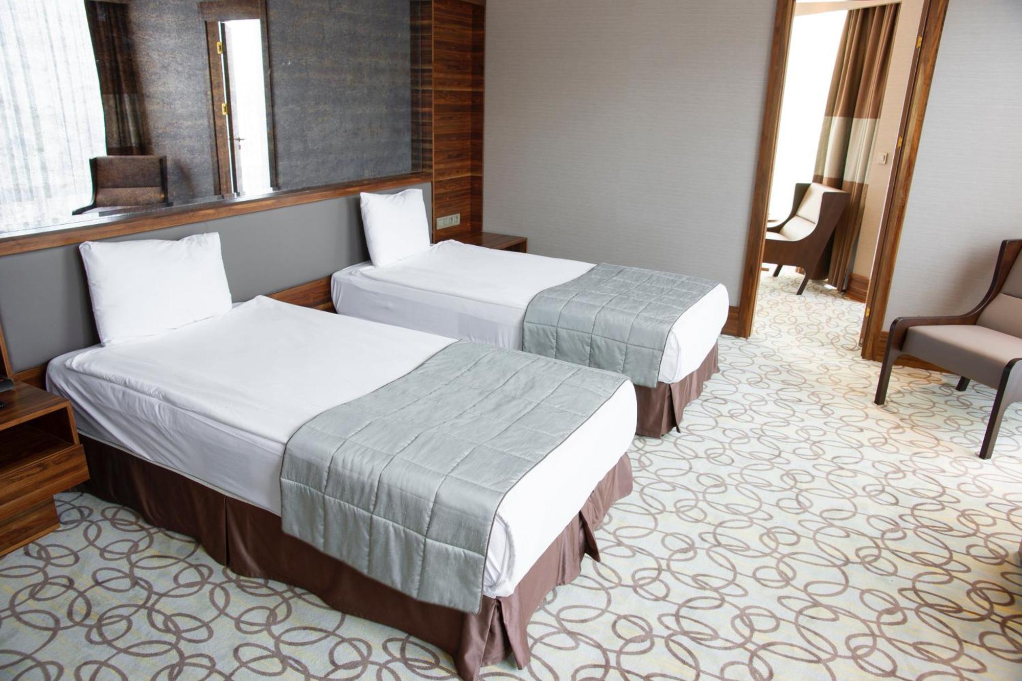 Plazzo Prime Plaza At Delhi Airport Bed & Breakfast New Delhi Ngoại thất bức ảnh